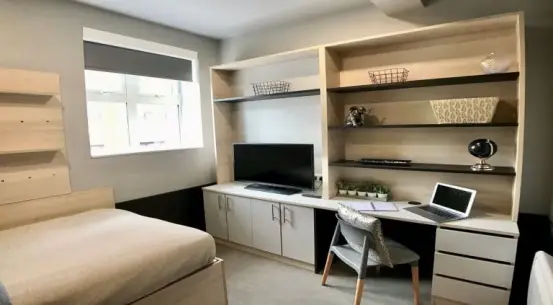 Vincent House 1 - 3