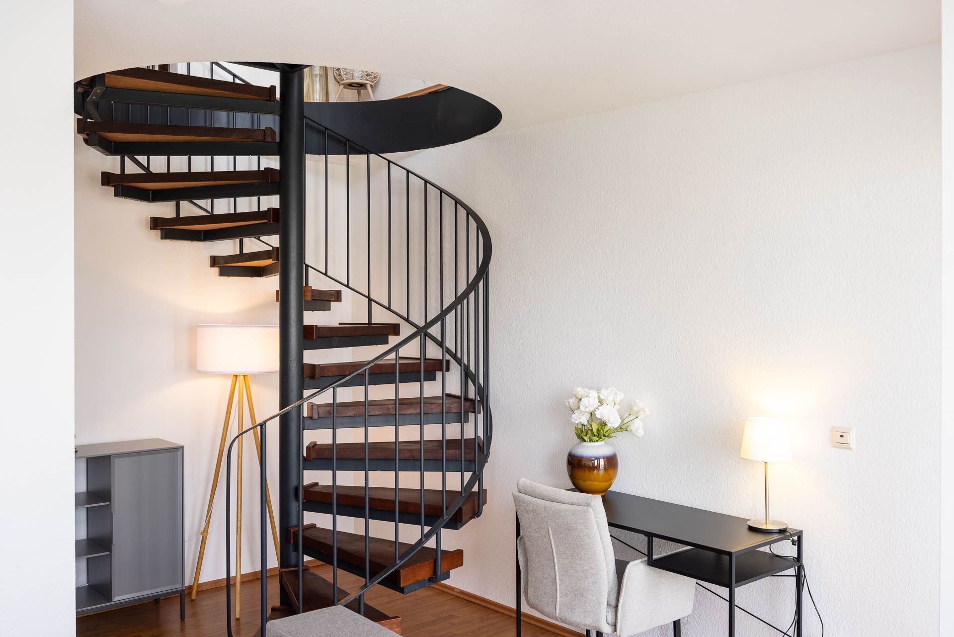  Living Above Ancient Castle Ruins – A Classy Maisonette With 2 Balconies And A View Of The Moselle  -  Living above ancient castle ruins – a classy maisonette with 2 balconies and a view of the Moselle  - Gallery -  8