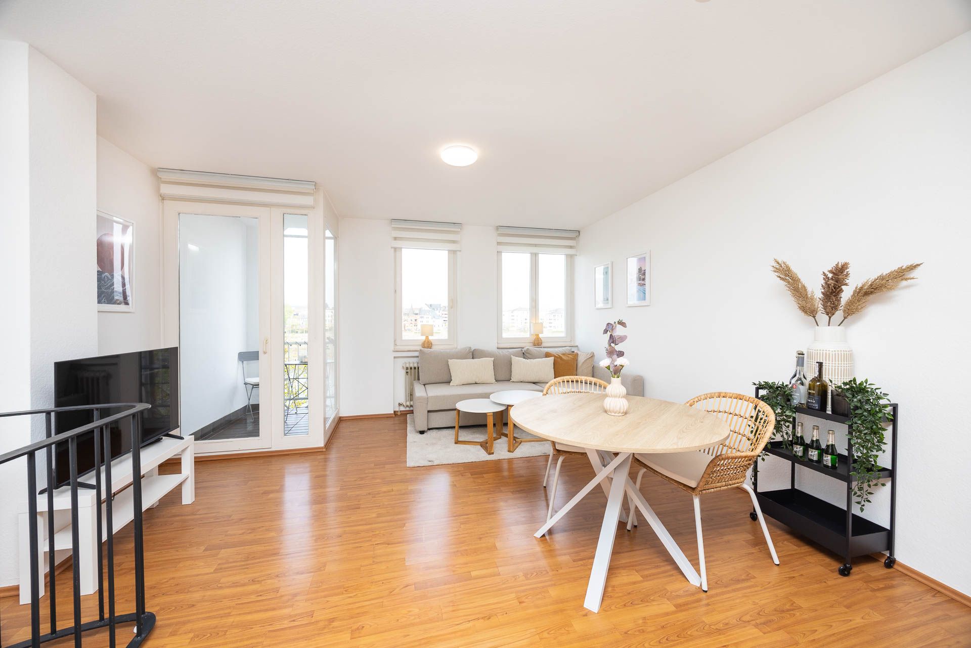  Living Above Ancient Castle Ruins – A Classy Maisonette With 2 Balconies And A View Of The Moselle  -  Living above ancient castle ruins – a classy maisonette with 2 balconies and a view of the Moselle  - Gallery -  21