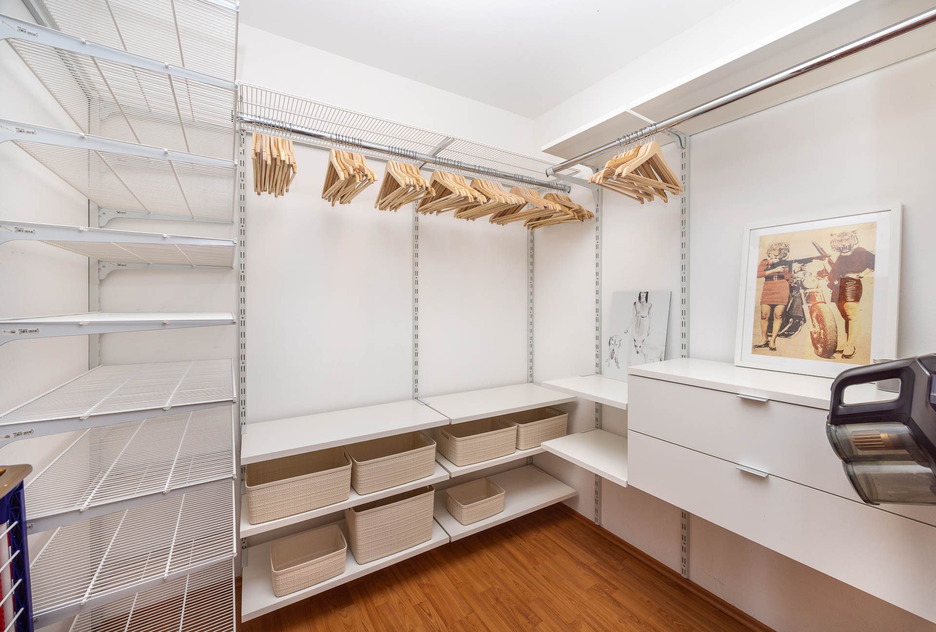  Living Above Ancient Castle Ruins – A Classy Maisonette With 2 Balconies And A View Of The Moselle  -  Living above ancient castle ruins – a classy maisonette with 2 balconies and a view of the Moselle  - Gallery -  9