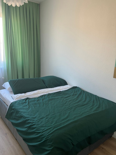 Wunderschöne 3 Zimmer Wohnung neu eingerichtet und renoviert