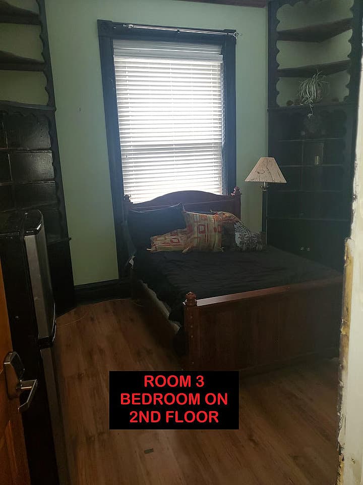  Private Bedroom 3  -  Vibrant Coliving Studios in Historic Grand Center Arts District  - Gallery -  6