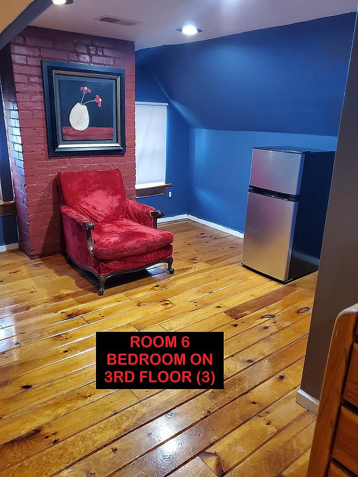  Private Bedroom 6  -  Vibrant Coliving Studios in Historic Grand Center Arts District  - Gallery -  2