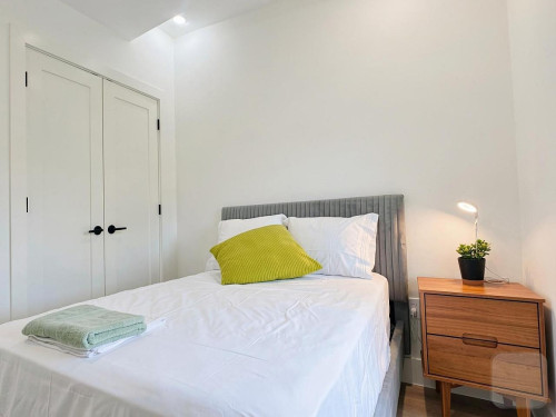 East 2nd Home - Gallery - 9