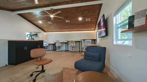 East 2nd Home - Gallery - 7