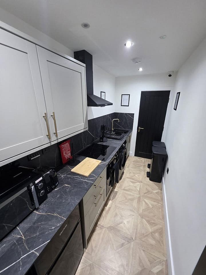  Double En Suite  -  Luxury Studio and En-Suite Living in Prime Darlington Location  - Gallery -  7
