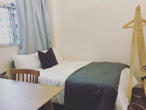West Queen Home - Gallery - 10
