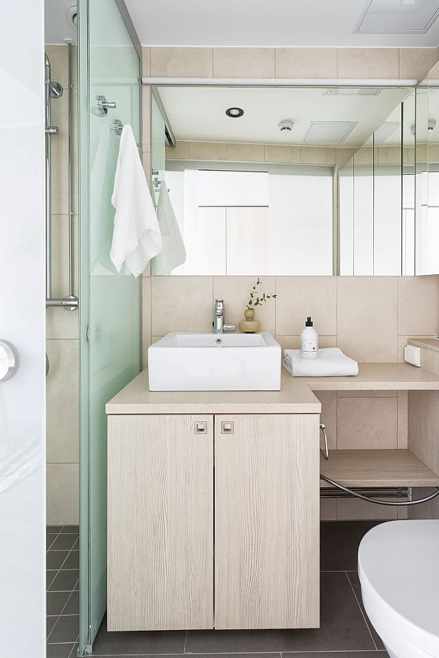  Medium Studio  -  Stylish Coliving in Historic Katajanokka with Sea Views and Community Events  - Gallery -  4