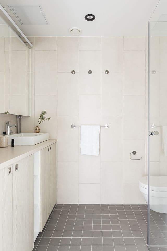  Spacious Studio  -  Stylish Coliving in Historic Katajanokka with Sea Views and Community Events  - Gallery -  4