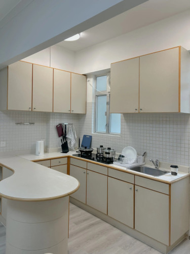 Hospital Home - Gallery - 11