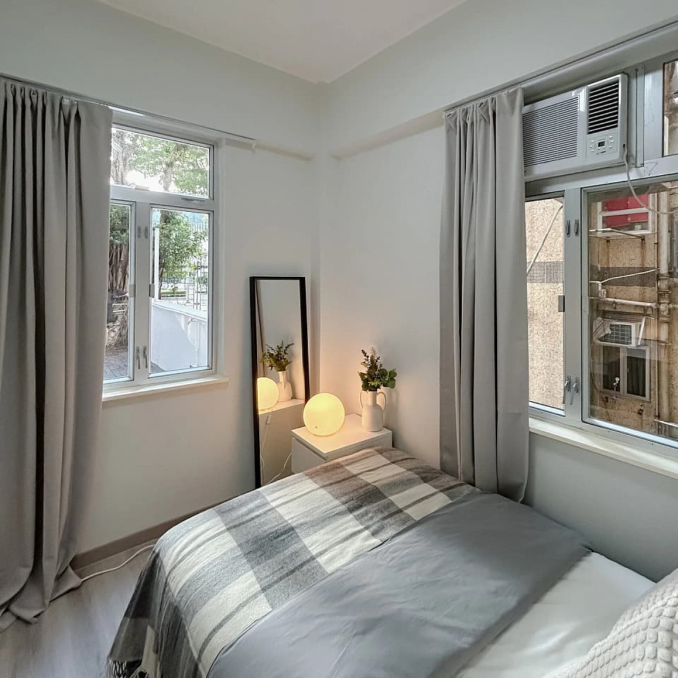 17.2  -  Modern Urban Coliving in the Heart of Sai Ying Pun Apartment  - Gallery -  1