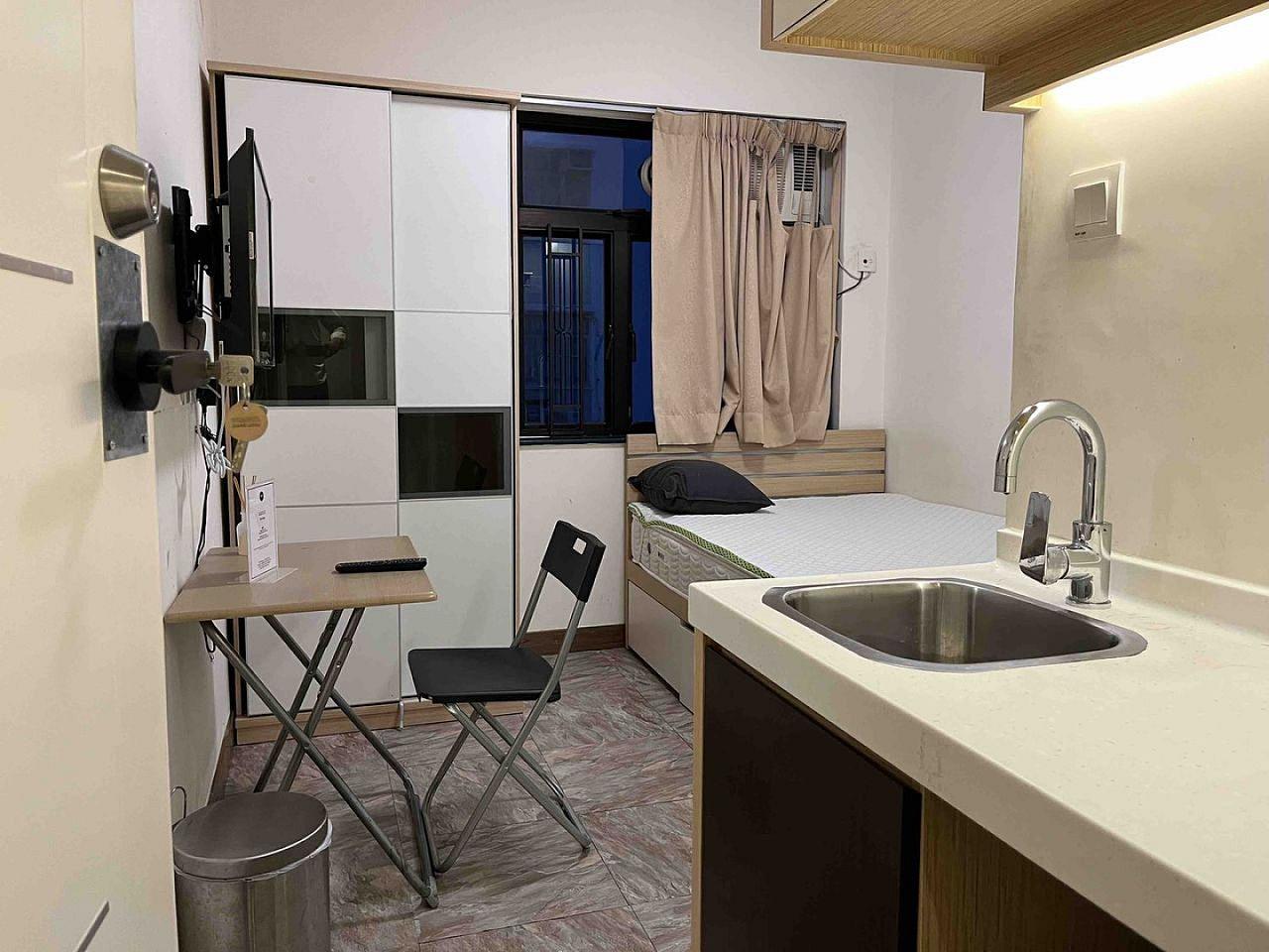  Deluxe Studio  -  Modern Urban Coliving in the Heart of Vibrant Causeway Bay Apartment  - Gallery -  2