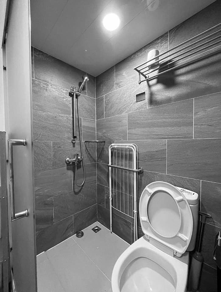  Private Studio  -  Modern Urban Coliving in the Heart of Vibrant Causeway Bay Apartment  - Gallery -  3