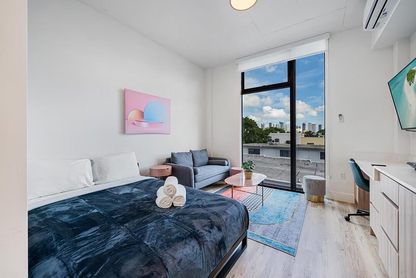 Studio Rooms - Modern Co-Living Community in Vibrant Little Havana, Miami - Gallery - 1