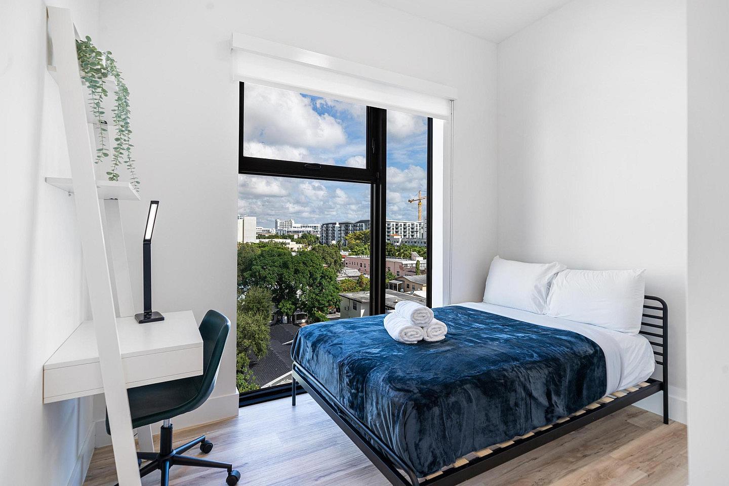 22- Private Room In A 3-3 Apartment - Modern Co-Living Community in Vibrant Little Havana, Miami - Gallery - 1