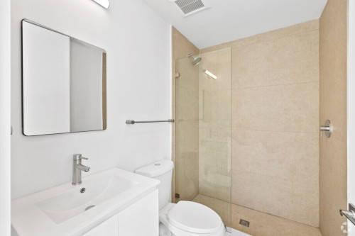 Modern Co-Living Oasis in Little Havana with Private Rooms & Flexibility