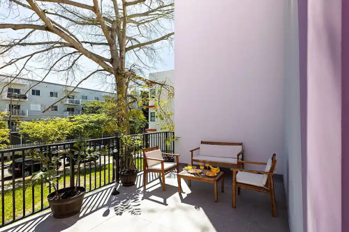 Modern Co-Living Oasis in Little Havana with Private Rooms & Flexibility