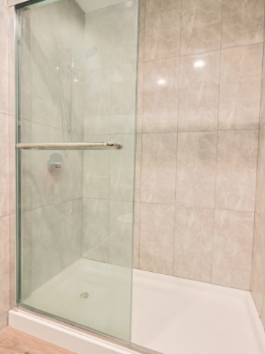E 43rd Home - Gallery - 10