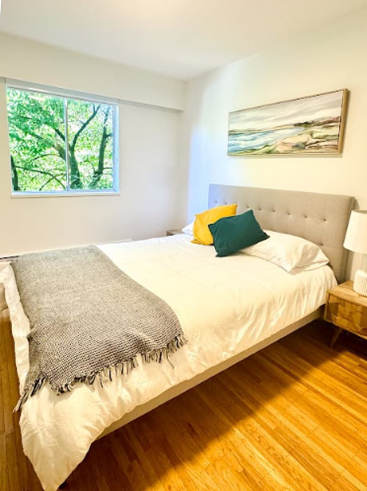  Private Room- Standard Unit 206  -  East 14th Home  - Gallery -  1