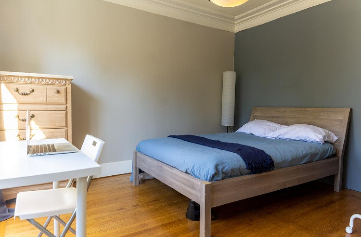  Private Room  -  King Edward Home  - Gallery -  2