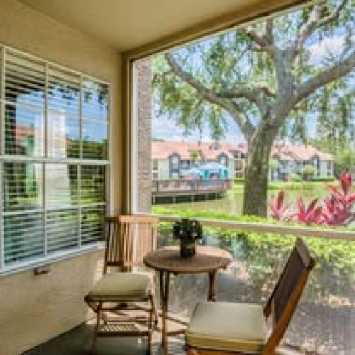 Bloomfield Home - Gallery - 9
