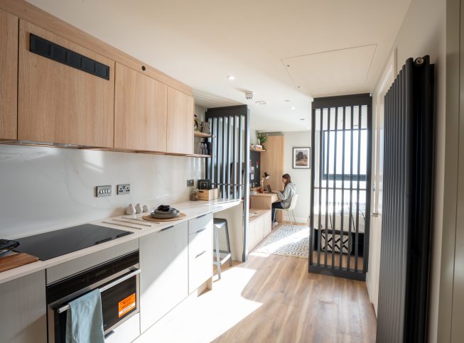 Deluxe Studio - Standard Floors - Brent Cross Town - Gallery - 6