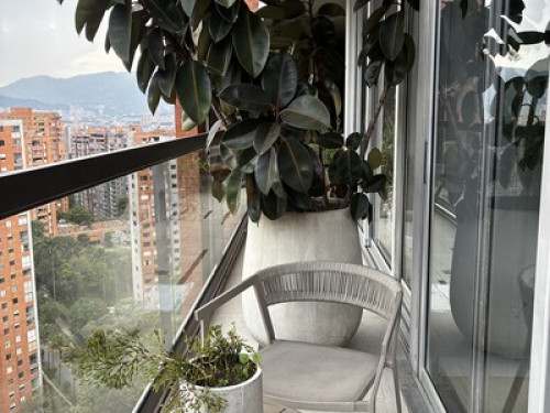 PENTHOUSE LIVING