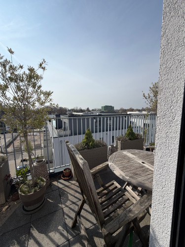 Bright furnished penthouse apartment with south-east terrace in Wesseling (near Cologne/Bonn)
