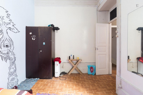 Homely single bedroom set in a residence, not far from Escola Superior Artística do Porto - Gallery - 23