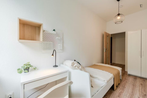 Bright single bedroom in Spandau
