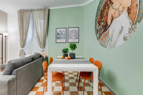 Charming 2-bedroom flat near Roma Tuscolana train station
