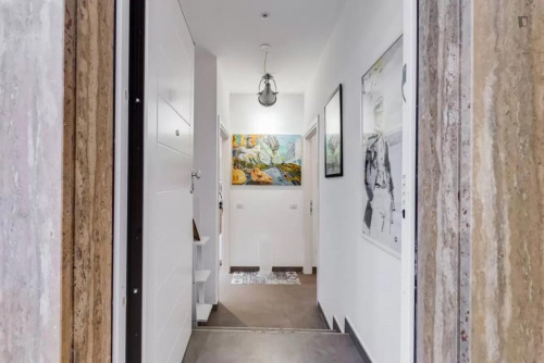 Nice studio close to the Roma S.Pietro train station