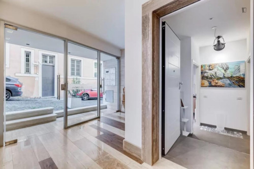 Nice studio close to the Roma S.Pietro train station