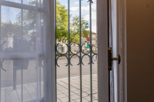 Bright single bedroom near Universidade Fernando Pessoa