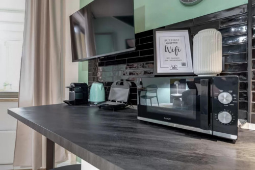 Nice studio with amazing balcony in the Tomba di Nerone district