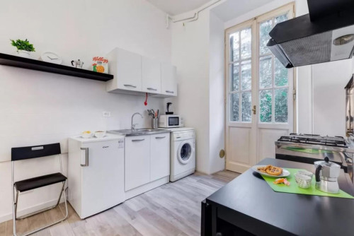 Splendid 1-bedroom apartment in Esquilino