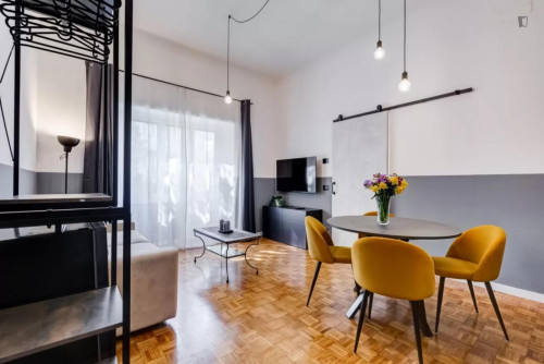 Wonderful 1-bedroom flat for 4 people close to Villa Glori