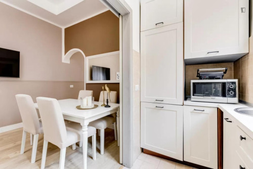Elegant 2-bedroom flat near the St. Peter's Basilica