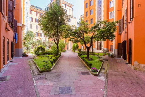 Cool 2-bedroom apartment in the Tuscolano area