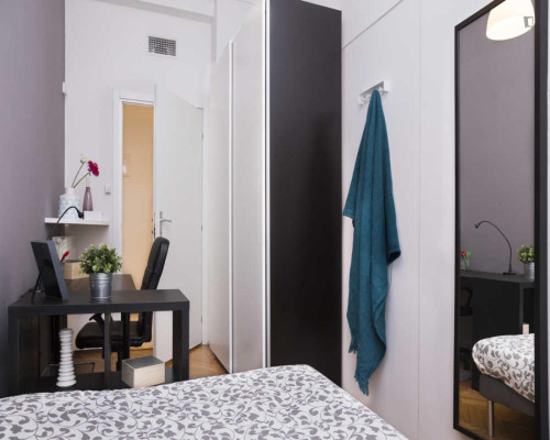Neat single bedroom near Università Cattolica del Sacro Cuore