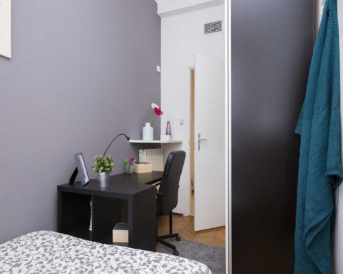 Neat single bedroom near Università Cattolica del Sacro Cuore