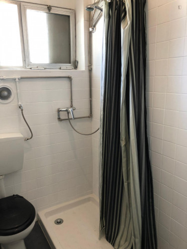 Great double bedroom in Bonfim - Gallery - 13