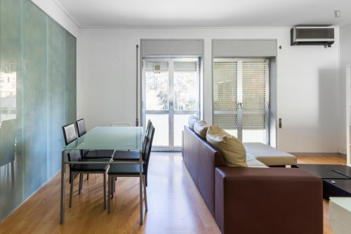 Great double bedroom in Bonfim - Gallery - 23