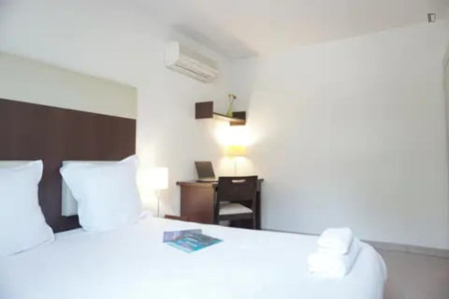 Lovely 2 bedroom apartment in Six-Fours-les-Plages