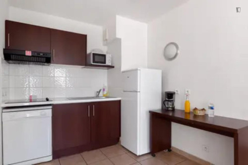 Neat 3 bedroom apartment in Six-Fours-les-Plages