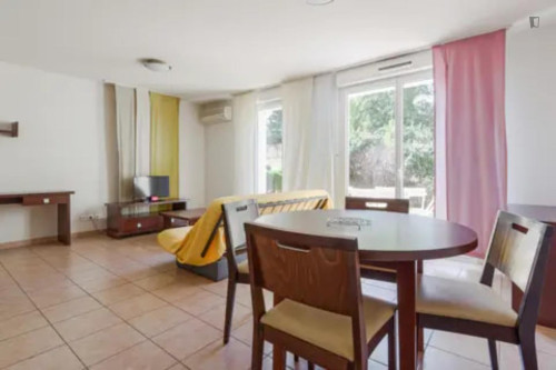 Bright 2 bedroom apartment in Six-Fours-les-Plages