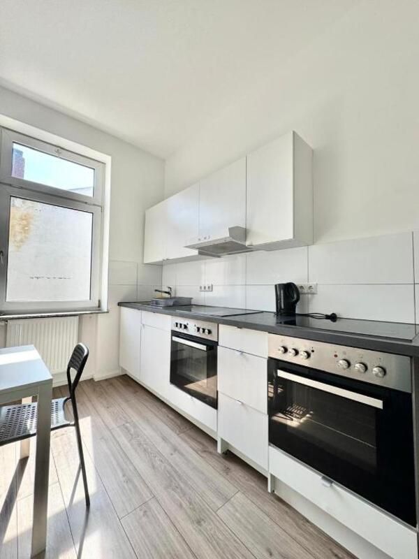 Modern Room in newly shared apartment