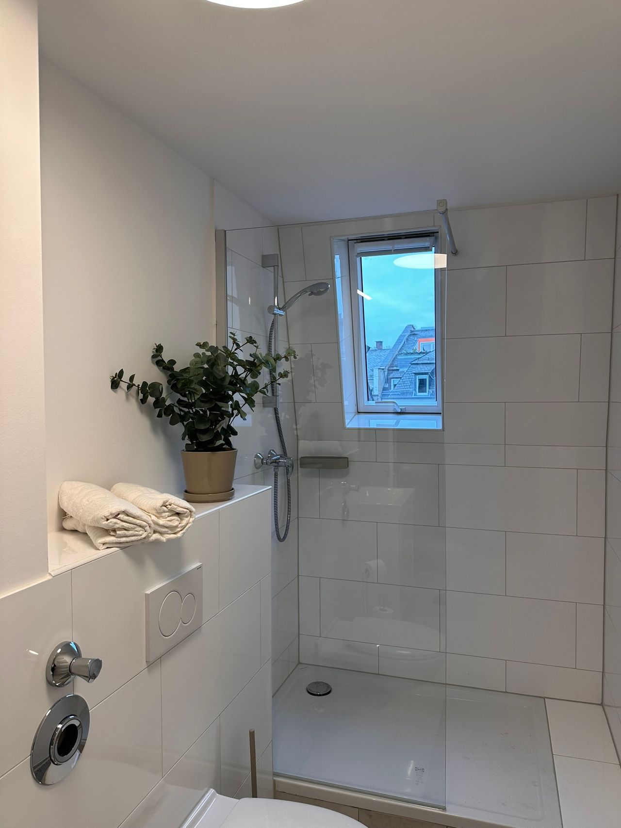  Single Room  -  *SCHWEIZER PLATZ* Luxuriously furnished room in a fully equipped shared apartment  - Gallery -  5