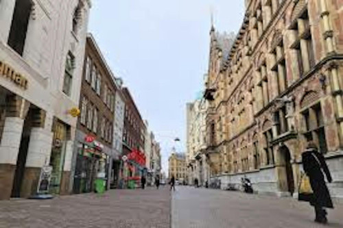 Lange Poten, The Hague