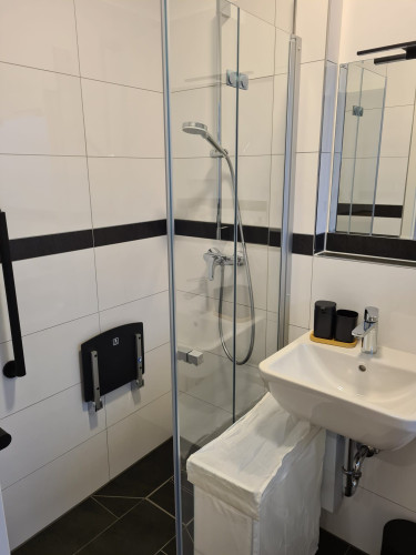 Fully furnished, 32m² flat in the centre of Düsseldorf